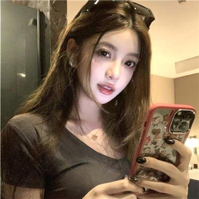 夏威夷冲浪女孩